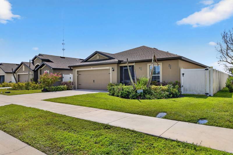 3 bedroom Single Family Residence at 5521 Fantasy Drive, Celebration Pointe, Fort Pierce — photo 5