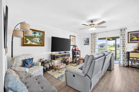 5521 Fantasy Drive, Fort Pierce FL - photo 9 of 50