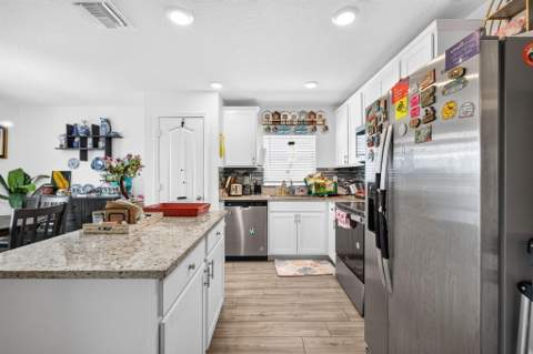 5521 Fantasy Drive, Fort Pierce FL - photo 13 of 50