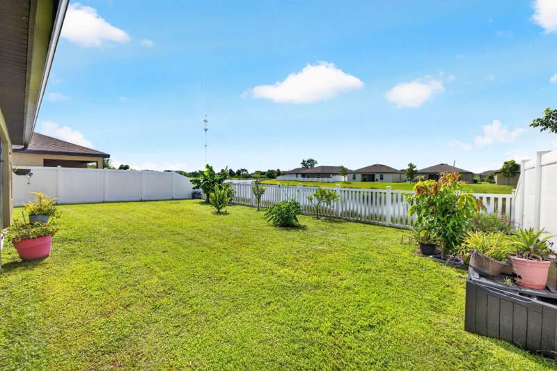 3 bedroom Single Family Residence at 5521 Fantasy Drive, Celebration Pointe, Fort Pierce — photo 2
