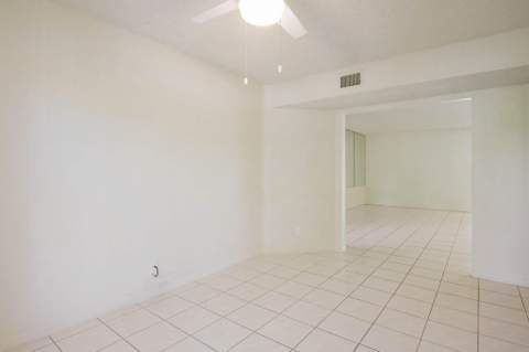 3367 Perimeter Drive, Greenacres FL - photo 11 of 27