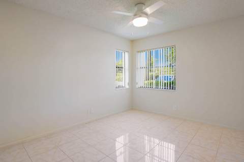 3367 Perimeter Drive, Greenacres FL - photo 14 of 27
