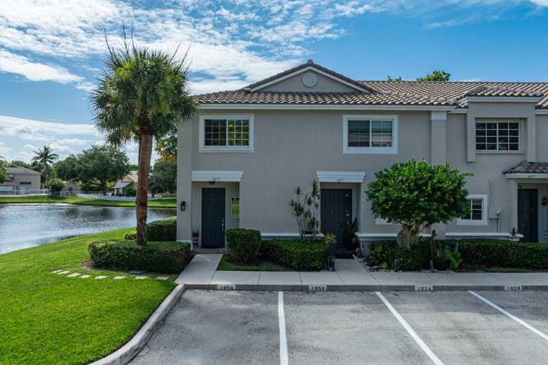 3 bedroom Townhouse at 4859 NW 58th Manor, Sawgrass Exchange Plat, Coconut Creek — photo 1