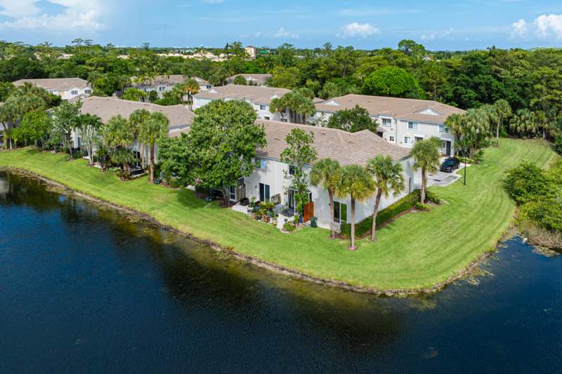 3 bedroom Townhouse at 4859 NW 58th Manor, Sawgrass Exchange Plat, Coconut Creek — photo 4