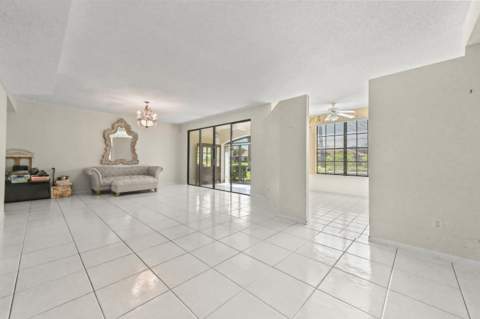 5965 Parkwalk Drive #913, Boynton Beach FL - photo 11 of 44