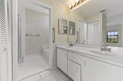 5965 Parkwalk Drive #913, Boynton Beach FL - photo 20 of 44