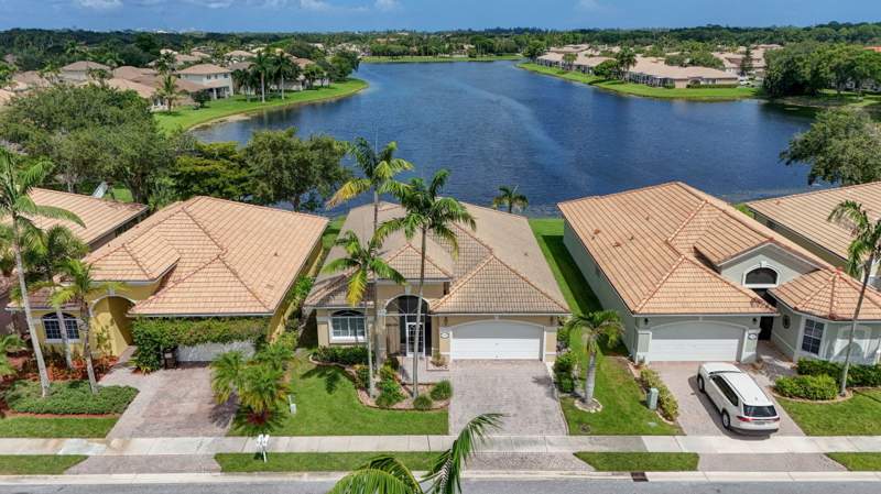 2 bedroom Single Family Residence at 2332 Curley Cut, Andros Isle Par E-2 2, Royal Palm Beach — photo 3