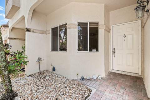 6757 Via Regina, Boca Raton FL - photo 11 of 61