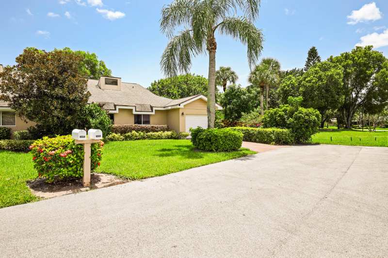 3 bedroom Villa at 6858 Fountains Circle, Fountains, Lake Worth — photo 1