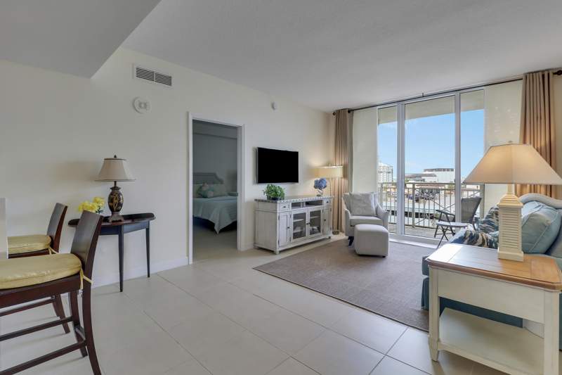 2 bedroom Condominium at 480 Hibiscus Street #821, City Palms Condo, West Palm Beach — photo 3