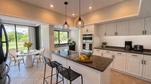 11330 Timberlodge Terrace, Boca Raton FL - photo 12 of 32
