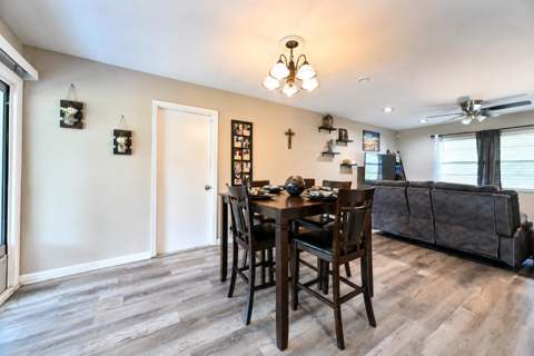 4703 Myrtle Drive, Fort Pierce FL - photo 12 of 39