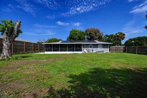 4703 Myrtle Drive, Fort Pierce FL - photo 23 of 39