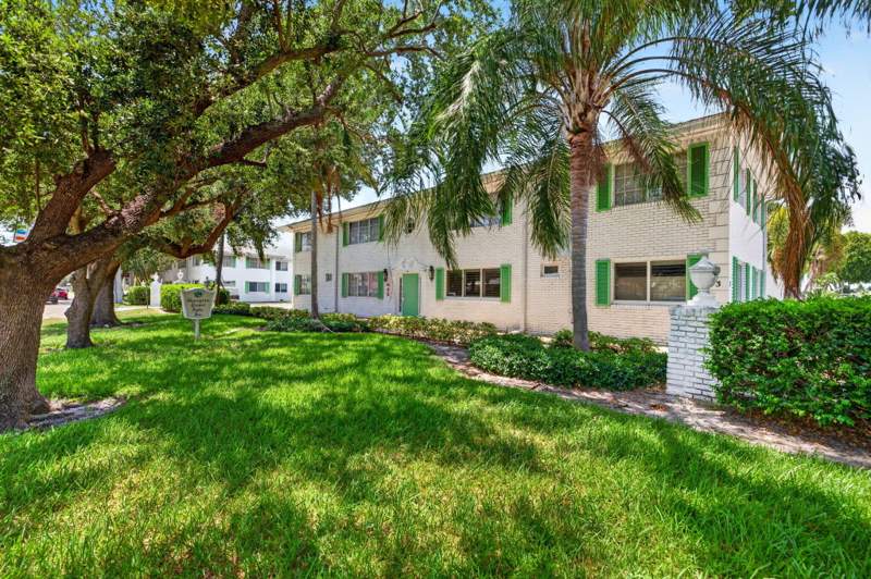2 bedroom Stock Cooperative at 1821 NE 62nd Street #312, Georgian Court Apts Co-Op, Fort Lauderdale — photo 2