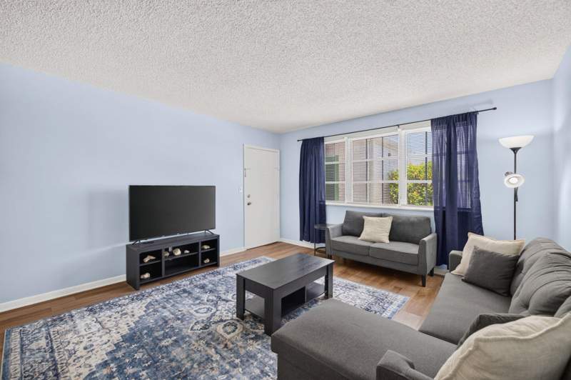 2 bedroom Stock Cooperative at 1821 NE 62nd Street #312, Georgian Court Apts Co-Op, Fort Lauderdale — photo 3