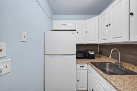 1821 NE 62nd Street #312, Fort Lauderdale FL - photo 6 of 36
