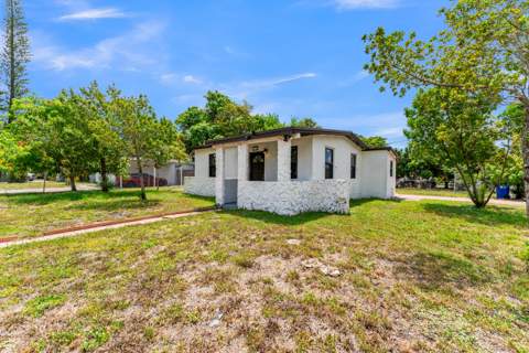 1712 NE 50th Court, Pompano Beach FL - photo 6 of 52