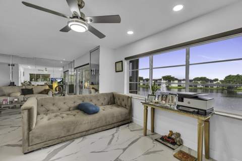 9500 N Hollybrook Lake Drive #301, Pembroke Pines FL - photo 15 of 16