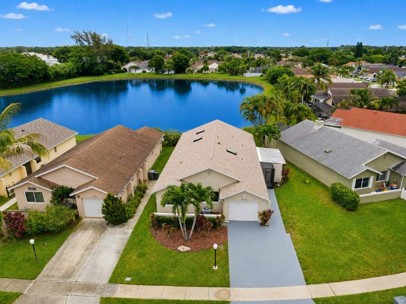 3 bedroom Single Family Residence at 9123 Pine Springs Drive, Pine Springs 1, Boca Raton — photo 2