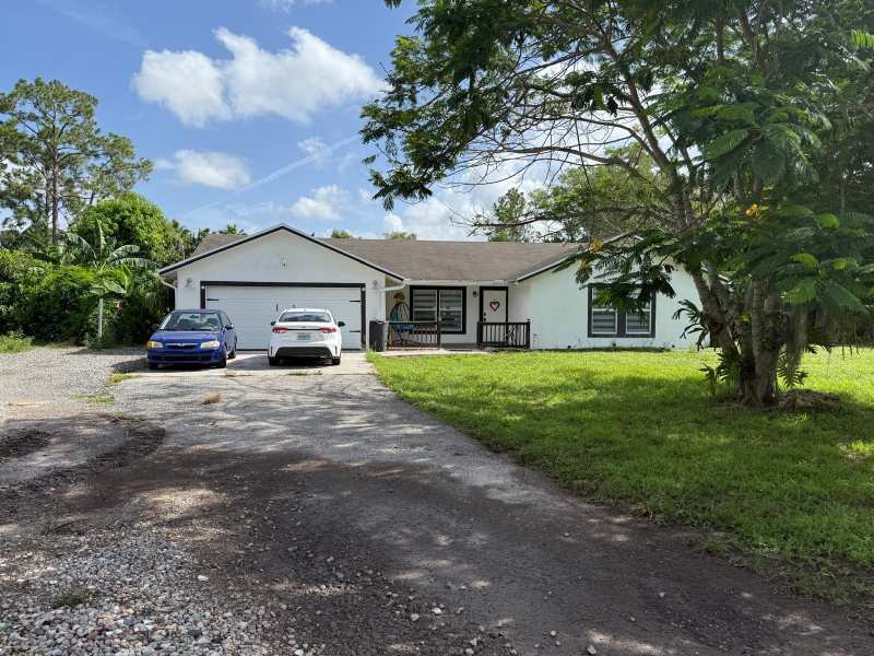 3 bedroom Single Family Residence at 16393 E Lancashire Drive, na, The Acreage — photo 1