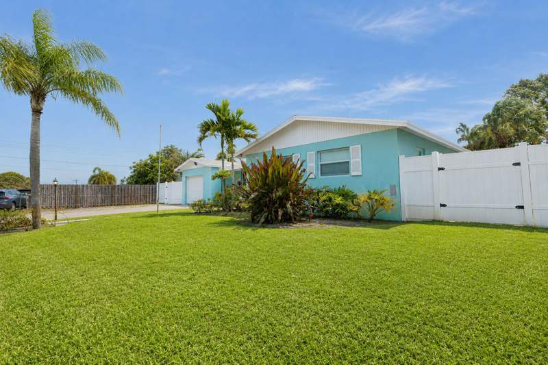 3 bedroom Single Family Residence at 2395 Edgewater Drive, Edgewater Park, West Palm Beach — photo 4