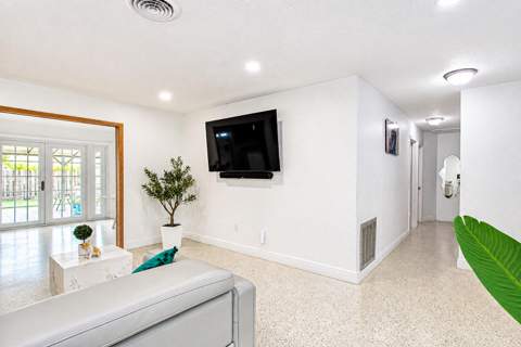2395 Edgewater Drive, West Palm Beach FL - photo 14 of 32