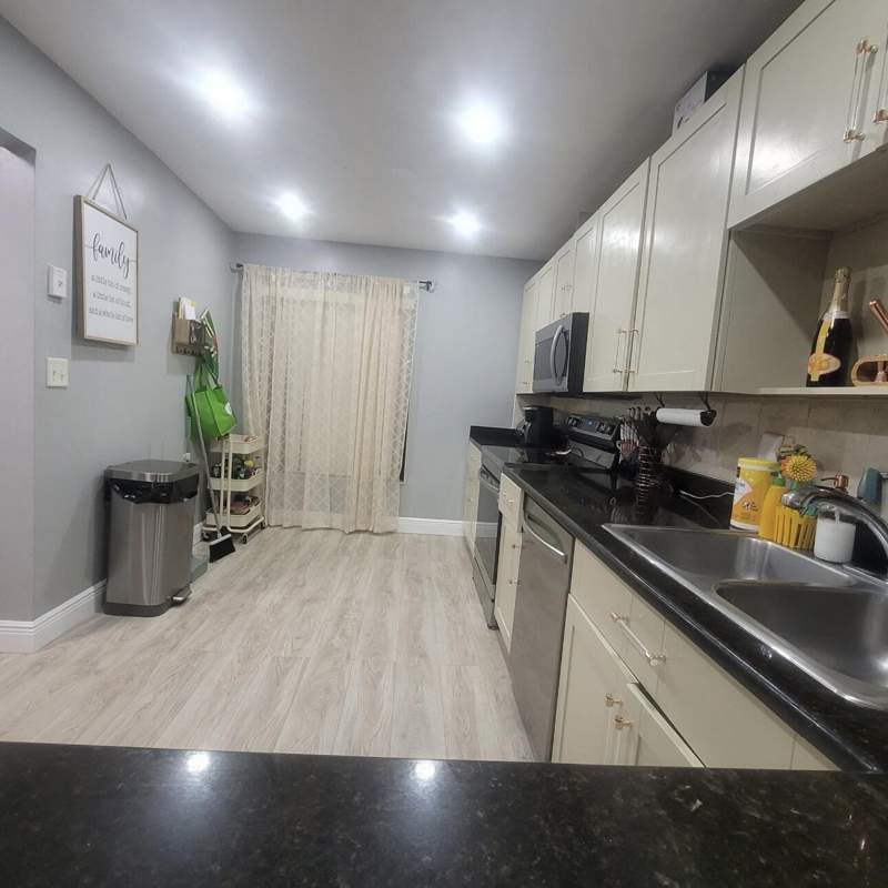 3 bedroom Townhouse at 9210 NW 14th Street #273, Westview Condominium No Four, Pembroke Pines — photo 5