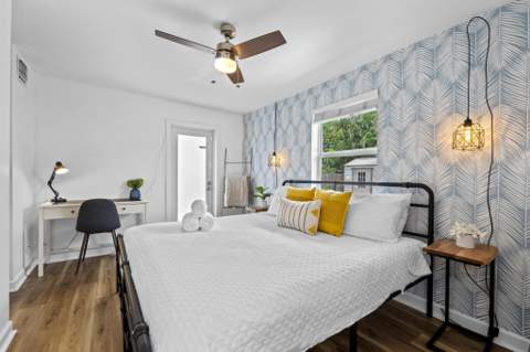 827 Nathan Hale Road, West Palm Beach FL - photo 18 of 51