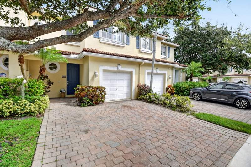 3 bedroom Townhouse at 3085 N Evergreen Circle, Quantum Park Townhomes, Boynton Beach — photo 2