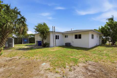 401 SE 1st Avenue, Pompano Beach FL - photo 14 of 36