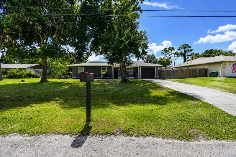 3 bedroom Single Family Residence at 4703 Myrtle Drive, Indian River Estates Unit 7, Fort Pierce — photo 4