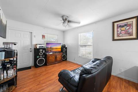 947 43rd Street, West Palm Beach FL - photo 6 of 20