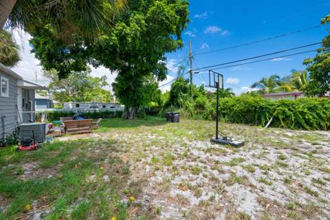 947 43rd Street, West Palm Beach FL - photo 17 of 20