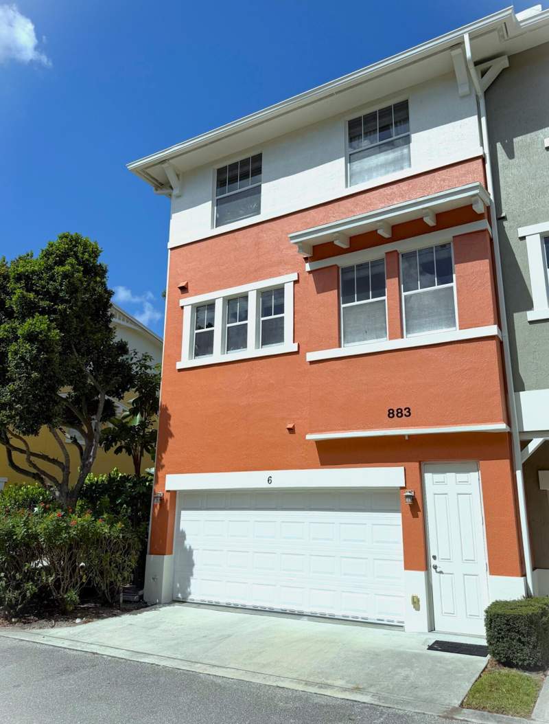 4 bedroom Townhouse at 883 Millbrae Court #6, Cityside Condo, West Palm Beach — photo 4