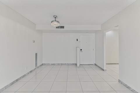 531 N Ocean Boulevard #805, Pompano Beach FL - photo 9 of 44