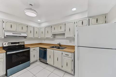 531 N Ocean Boulevard #805, Pompano Beach FL - photo 12 of 44