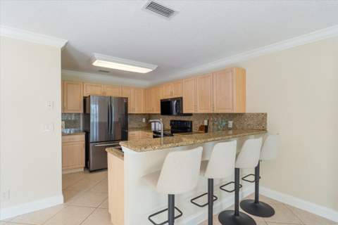 3392 Bollard Road, West Palm Beach FL - photo 10 of 43