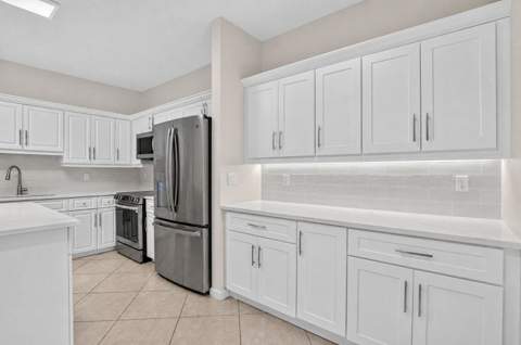 7659 Cinebar Drive, Boca Raton FL - photo 9 of 72