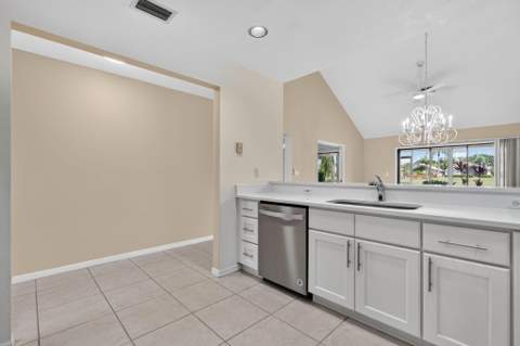 6130 SE Georgetown Place, Hobe Sound FL - photo 16 of 50