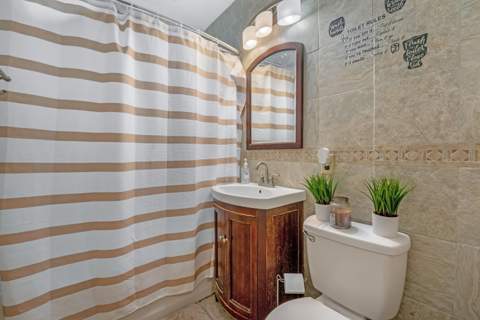 3250 E Glendale Boulevard, Fort Lauderdale FL - photo 11 of 27