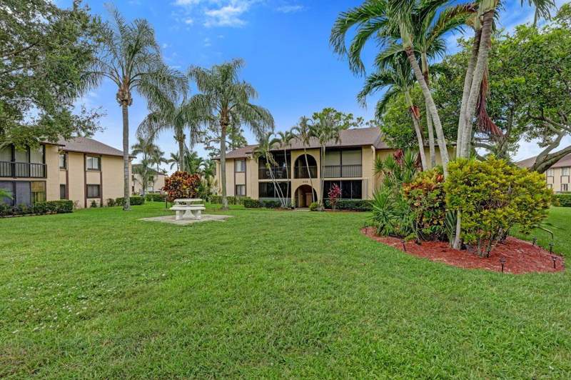 2 bedroom Condominium at 429 Pine Glen Lane #C-2, Pine Ridge South IV Condo, Greenacres — photo 3