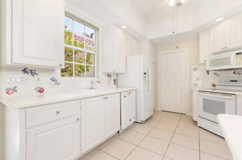 150 Euphrates Circle, Palm Beach Gardens FL - photo 18 of 66