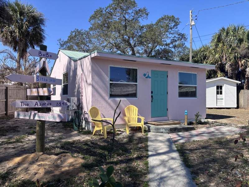 2 bedroom Single Family Residence at 2472 NE Pine Avenue, Jensen Beach Homesites, Jensen Beach — photo 4