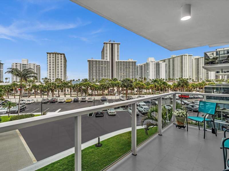1 bedroom Stock Cooperative at 3300 NE 36th Street #312A, Coral Ridge Towers East Co-Op, Fort Lauderdale — photo 5