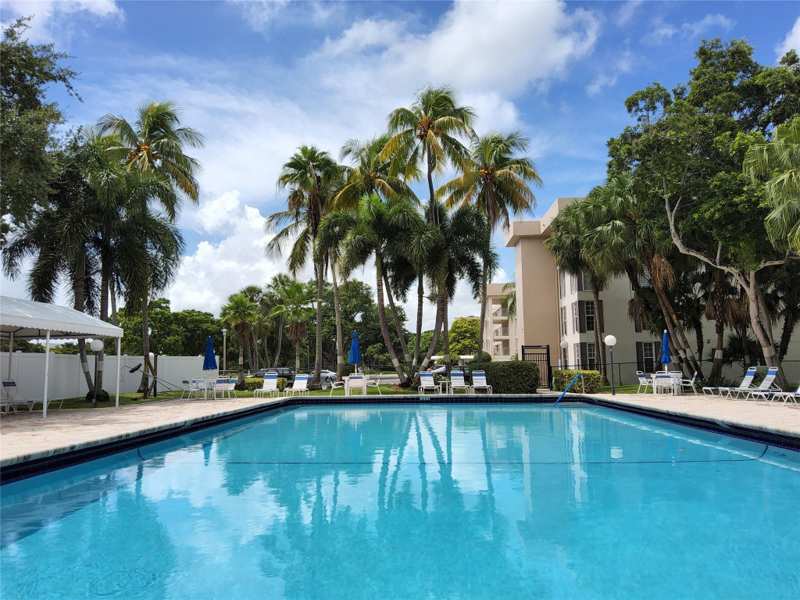 3 bedroom Condominium at 3151 S Palm Aire Drive #301, No 35 Palm-Aire Country Club, Pompano Beach — photo 1