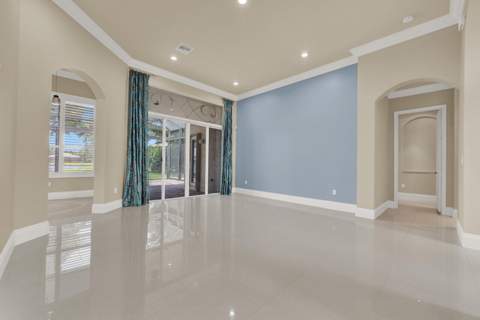 10469 Whitewind Circle, Boynton Beach FL - photo 11 of 64