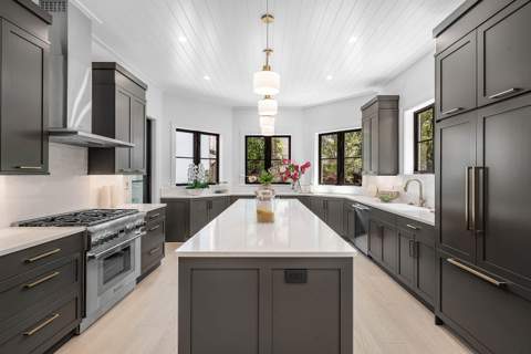 230 Pershing Way, West Palm Beach FL - photo 8 of 46