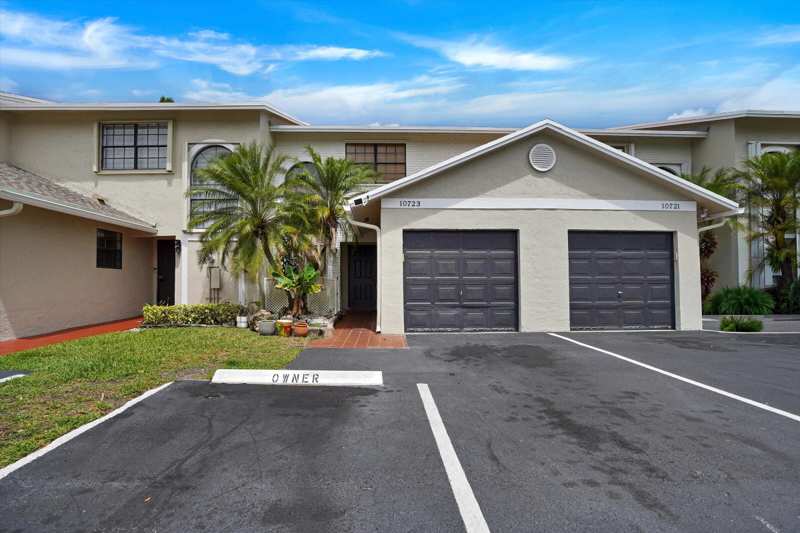 3 bedroom Townhouse at 10723 NW 11th Street #10723, Pembroke Pointe Section Three, Pembroke Pines — photo 1