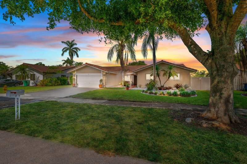 4 bedroom Single Family Residence at 5569 SW 112TH Terrace, Forest Lake, Cooper City — photo 1