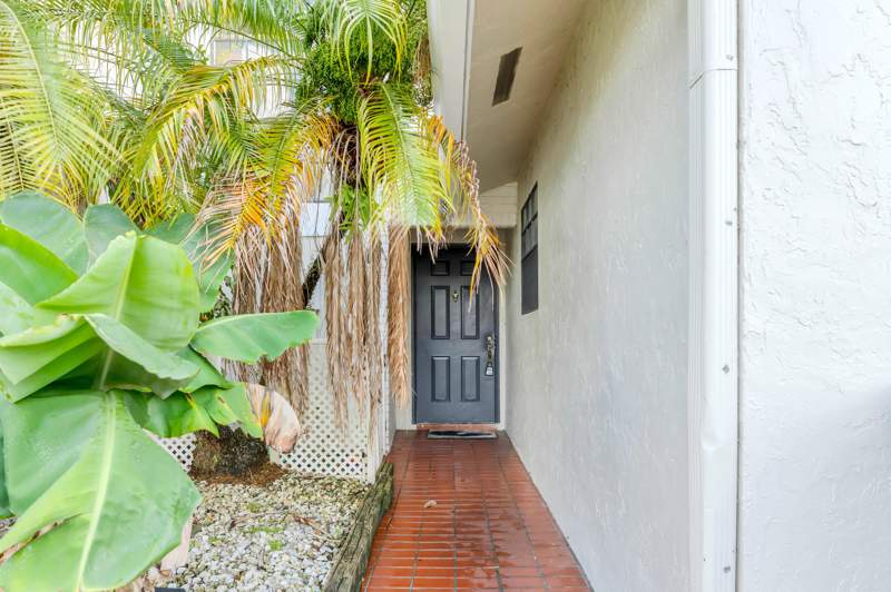 3 bedroom Townhouse at 10723 NW 11TH Street #10723, PEMBROKE POINTE SECTION THREE, Pembroke Pines — photo 5